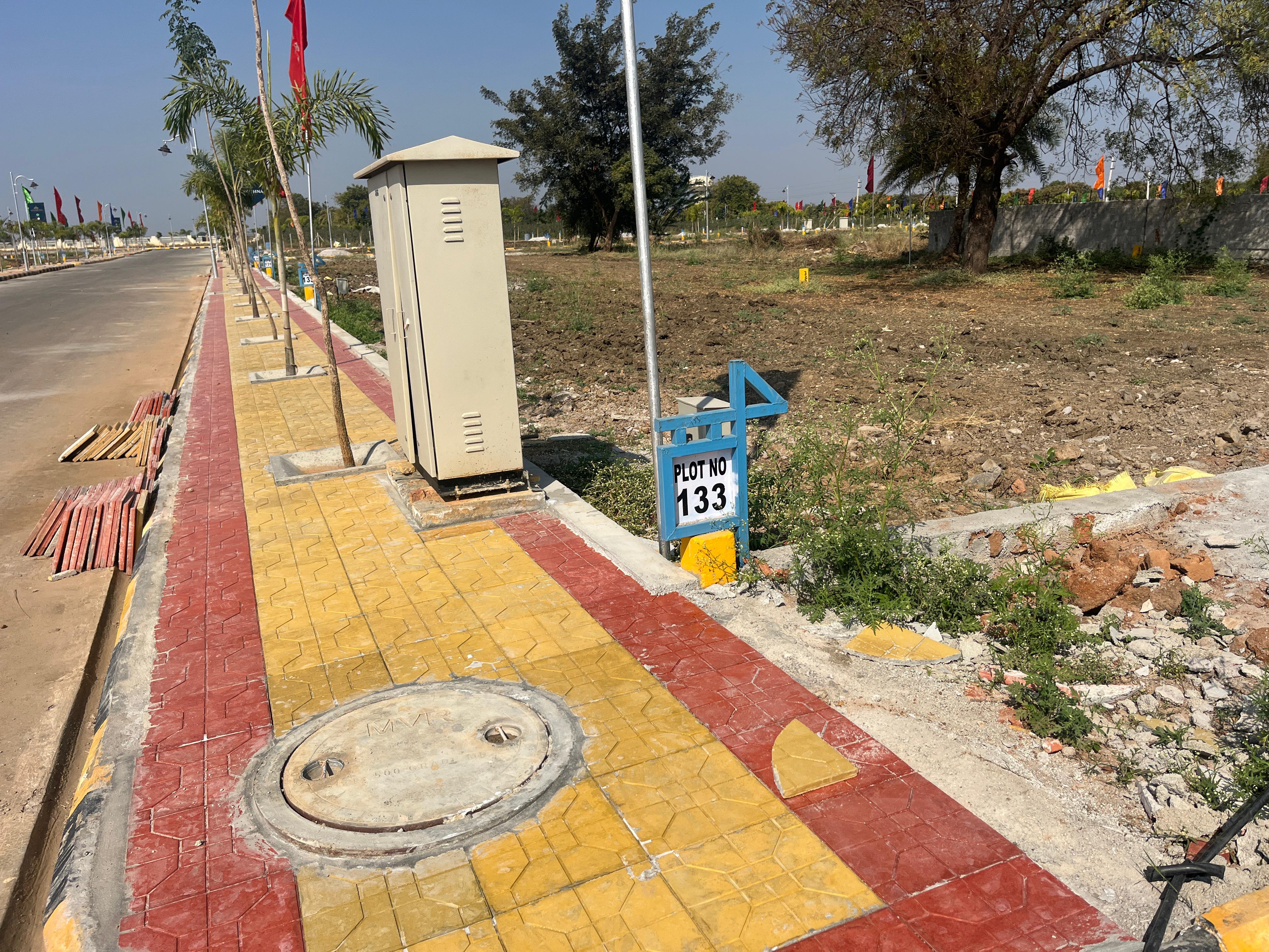 Highway facing open villa plots @Sangareddy